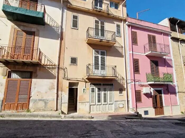 Casa con 6 locali in vendita in Via SantAntonino, Borgetto