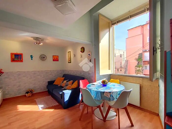 Appartamento trilocale in vendita in Piazza Generale Traniello, Gaeta