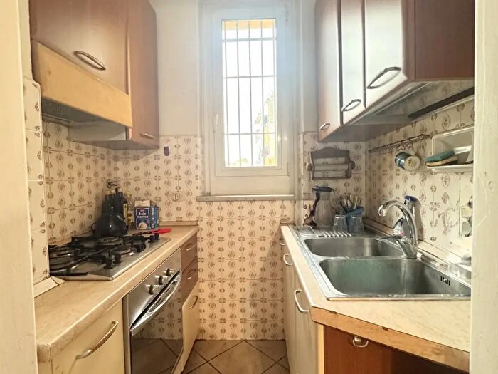 Appartamento trilocale in vendita in Via Brandizzo, Torino