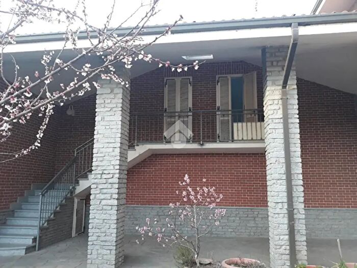 Appartamento quadrilocale in vendita in Via Casot, Vigone