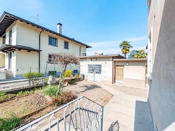 Case in Vendita e in Affitto - 2