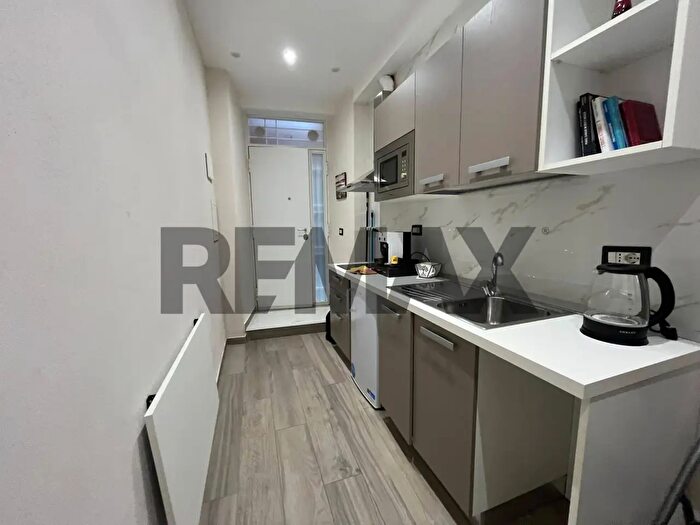 Appartamento monolocale in affitto in Via Carlo Nazzaro, Napoli