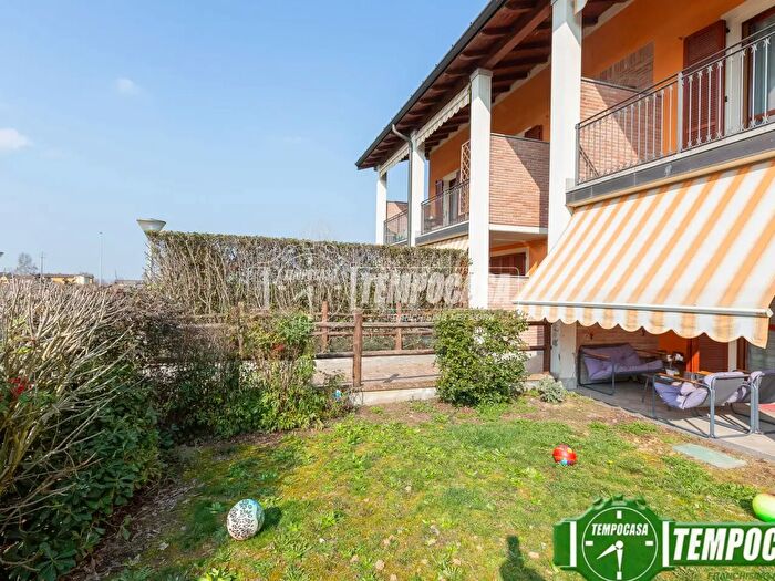 Appartamento trilocale in vendita in Piazza G Falcone E P Borsellino, Terranova Dei Passerini