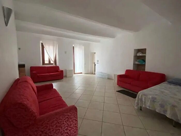 Appartamento con 5 locali in vendita in Via Roccavione, Asti