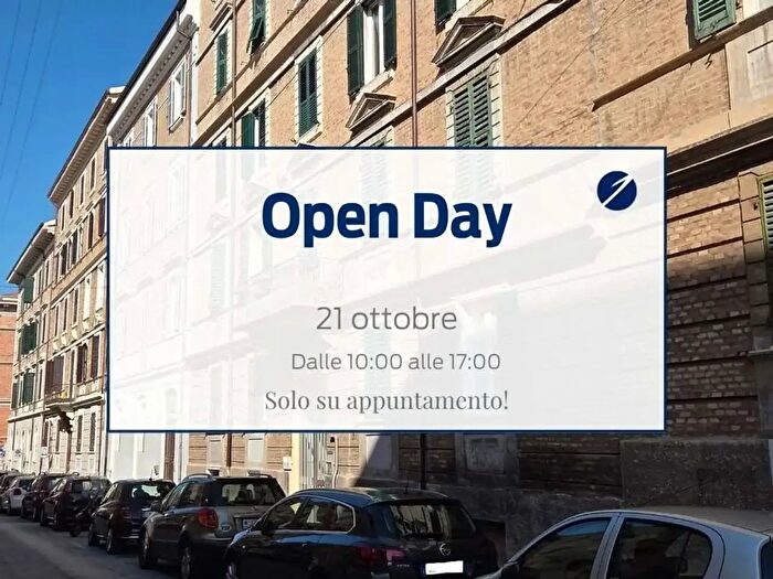 Appartamento quadrilocale in vendita in Via Frediani, Ancona