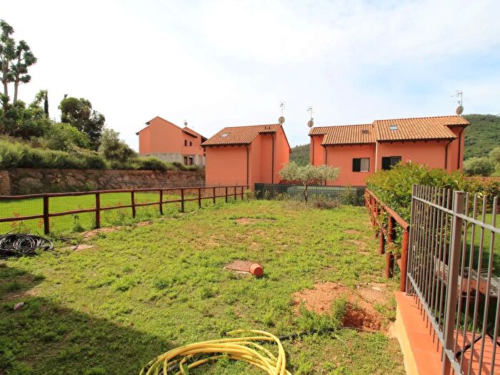 Casa con 5 locali in vendita in Via Raboa, Cisano Sul Neva