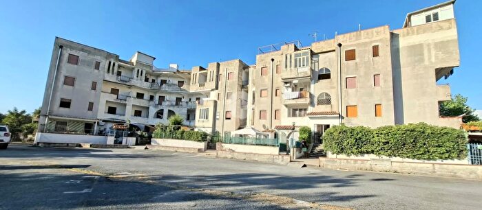 Appartamento trilocale in vendita in Via Campo Volo, Scalea