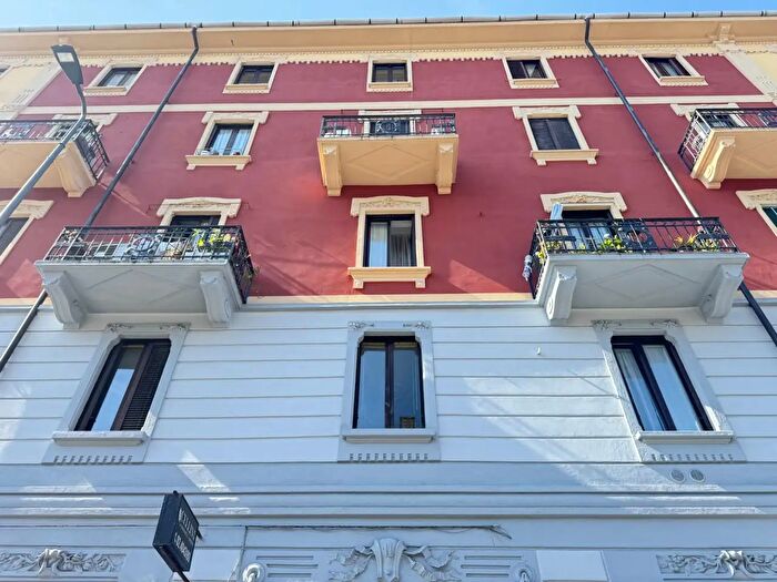 Appartamento bilocale in vendita in Via Trivulzio, Milano