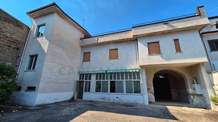 Casa con 5 locali in vendita in Portico Di Caserta