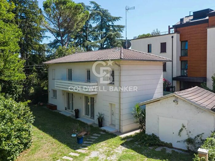 Casa con 5 locali in vendita in Via Mazzini, Castel San Pietro Terme