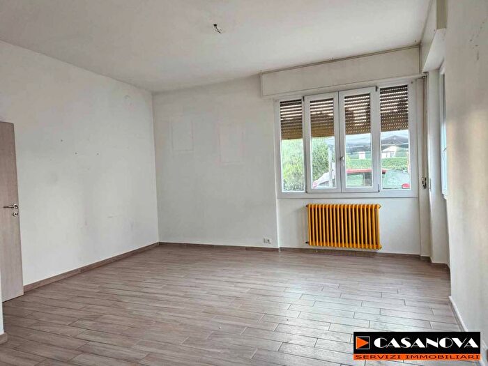 Appartamento trilocale in affitto in Centro, Binago