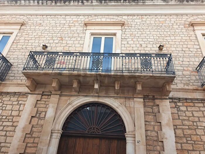 Casa con 7 locali in vendita in Via Vittorio Emanuele, Grumo Appula