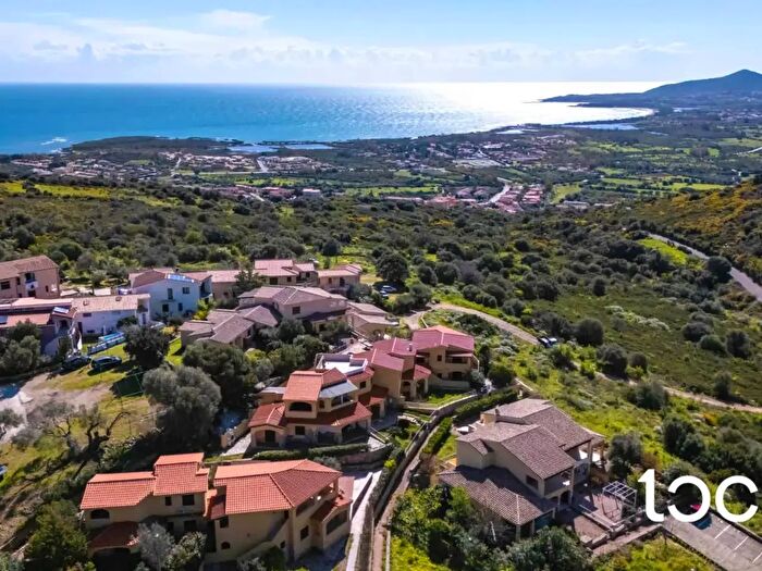 Casa quadrilocale in vendita in Budoni