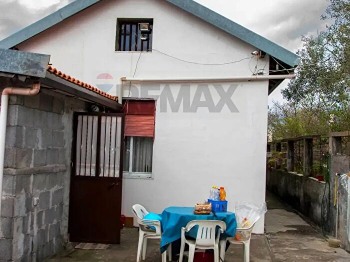 Casa con 5 locali in vendita in Strada Comunale Segreta, Belpasso