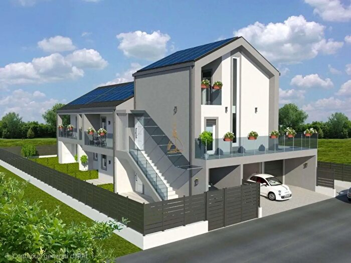 Casa con 7 locali in vendita in Via Monviso, Moncalieri