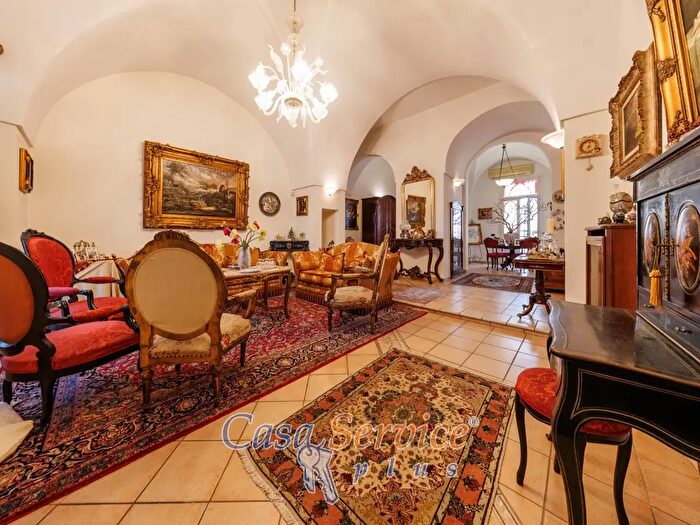 Case in Vendita e in Affitto - 3