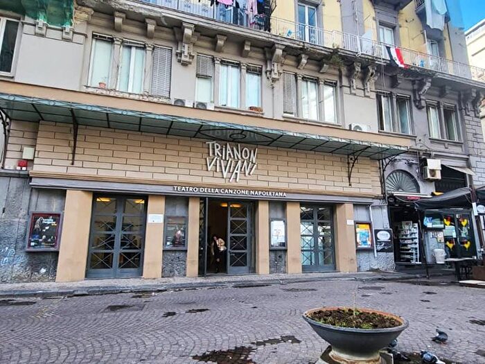 Appartamento con 5 locali in affitto in Via Salvatore Trinchese, Tribunali, Napoli