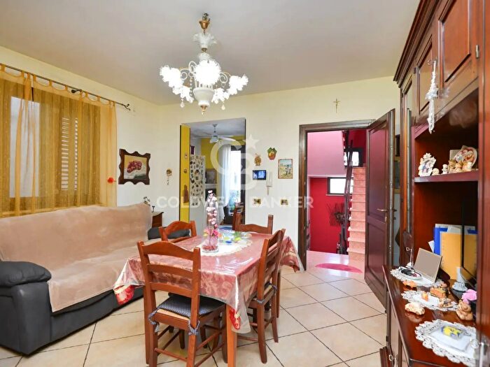 Appartamento quadrilocale in vendita in Via Caprarica, Cavallino