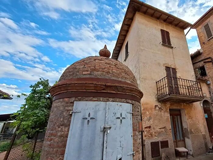 Casa quadrilocale in vendita in Via Indipendenza, Marsciano