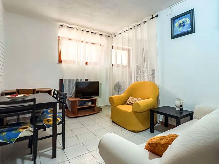 Appartamento trilocale in vendita in Via Goito, Cagliari