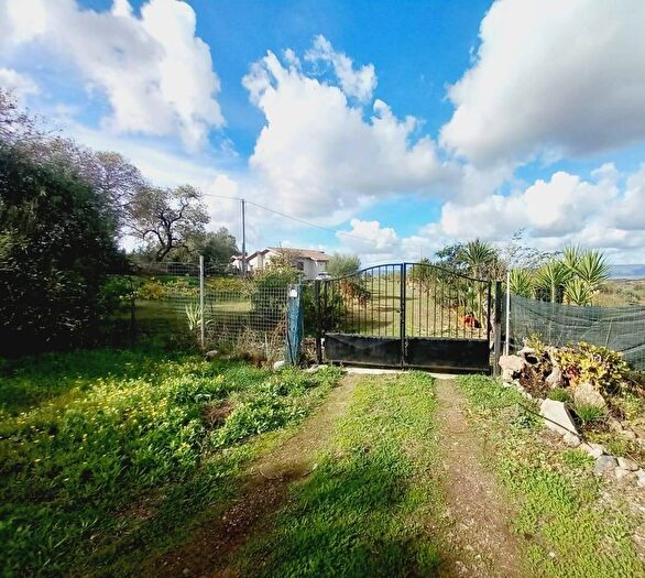 Casa con 8 locali in vendita in Localita Badde E Pira Snc, Ozieri