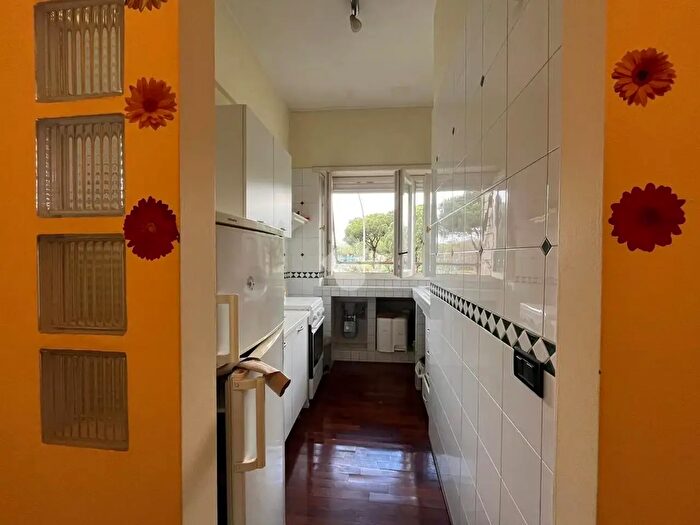 Appartamento bilocale in vendita in Via Badia di Cava, Roma