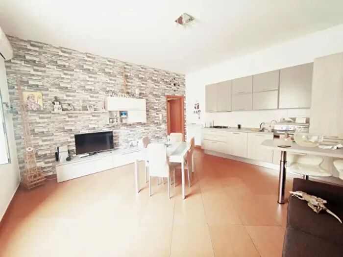 Appartamento trilocale in vendita in Via Santa Caterina, Casamarciano