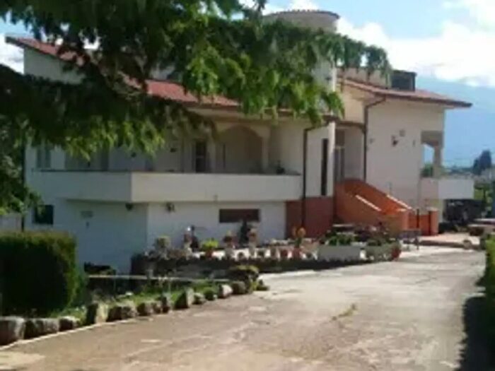 Casa con 5 locali in vendita in Contrada Vallone, Prezza