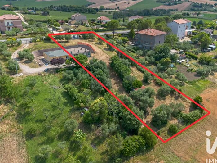 Casa quadrilocale in vendita in Via Galileo Galilei, Macerata