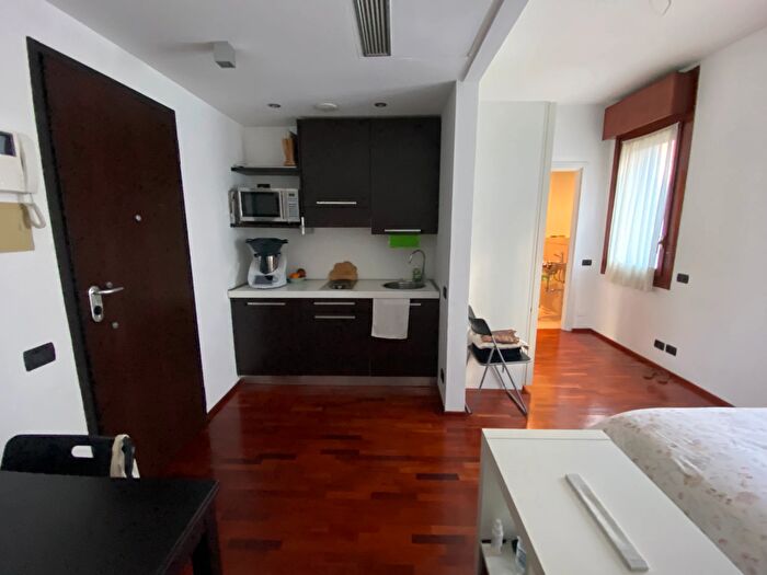 Appartamento monolocale in vendita in Milano