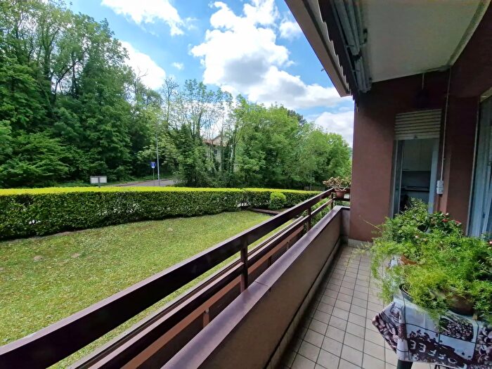 Appartamento trilocale in vendita in Via San Giacomo, Como