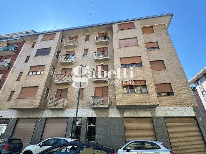 Appartamento bilocale in vendita in Via Salbertrand, Torino