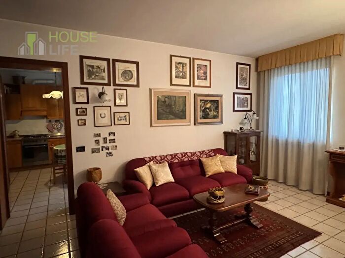 Appartamento trilocale in vendita in Località Pra Secco, Carre