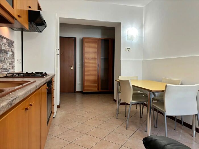 Appartamento trilocale in affitto in Via Pasubio, Schio