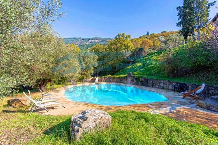 Casa con 6 locali in vendita in Strada delle Neviere, Perugia