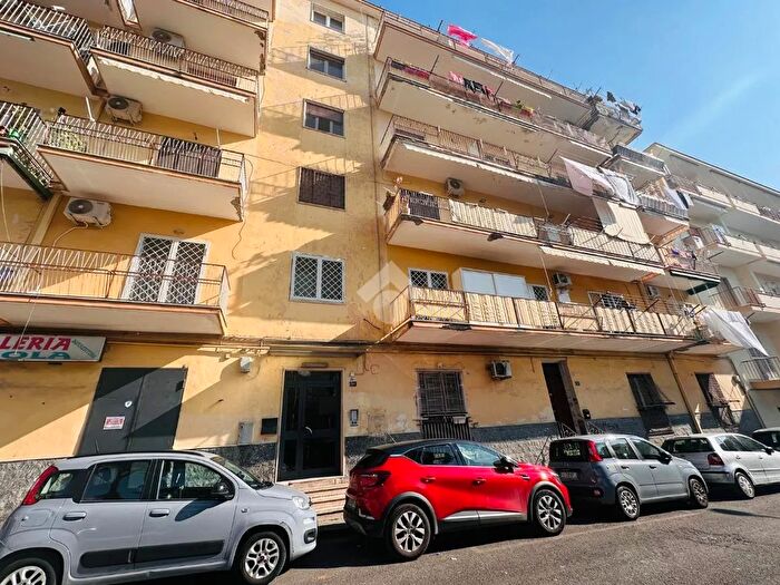 Appartamento quadrilocale in vendita in Via Cimaglia, Torre Del Greco