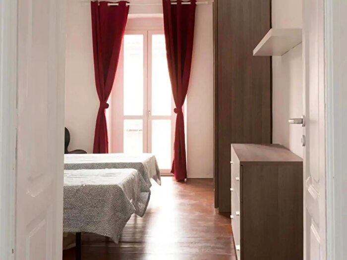 Appartamento monolocale in affitto in Via Bra, Torino