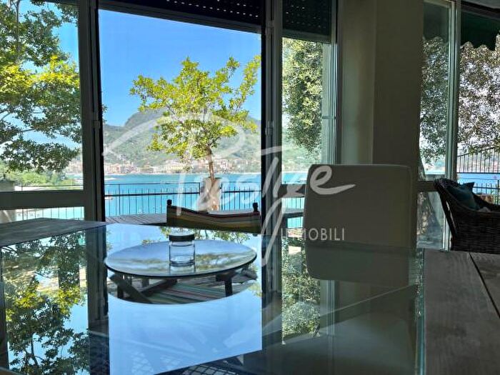 Casa con 6 locali in vendita in Via Camillo Benso di Cavour, Portovenere