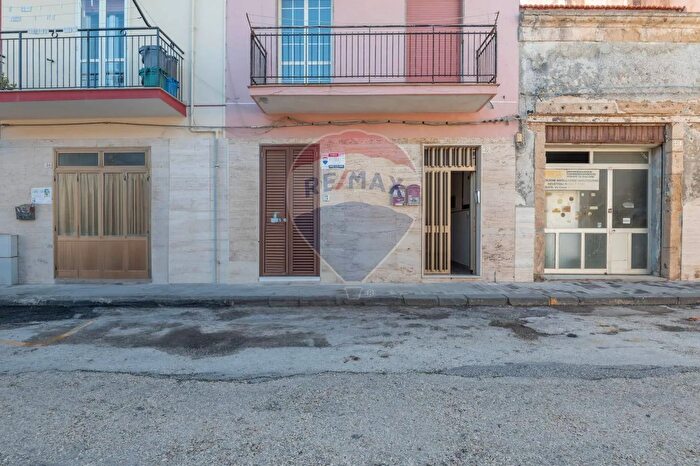 Appartamento con 5 locali in vendita in Via Cordai, Augusta