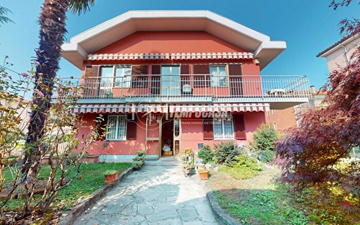 Casa con 6 locali in vendita in Via Redipuglia, Settimo Torinese