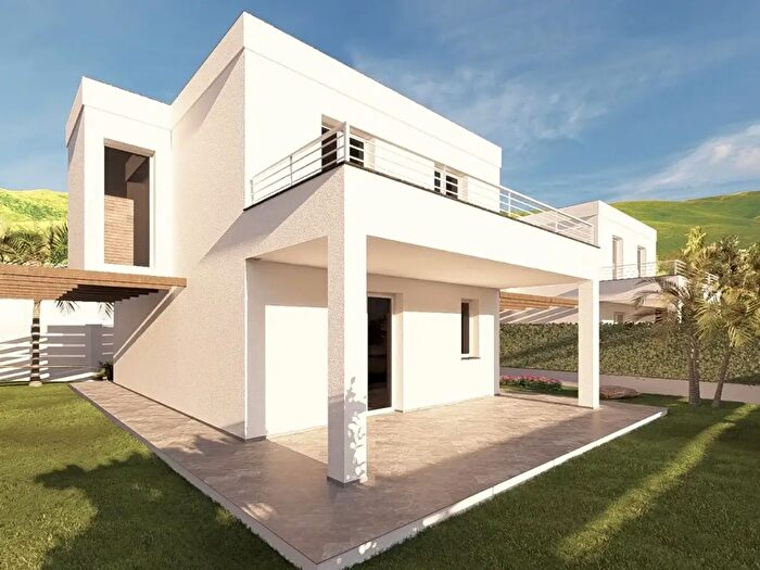 Casa con 6 locali in vendita in Viale C Alberto dalla Chiesa Snc, Terrasini