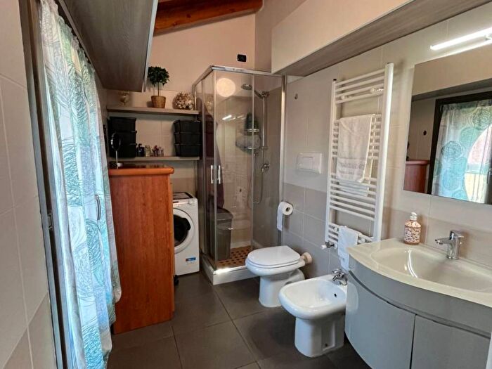 Appartamento bilocale in affitto in Via Col di Lana, Frati, Legnano