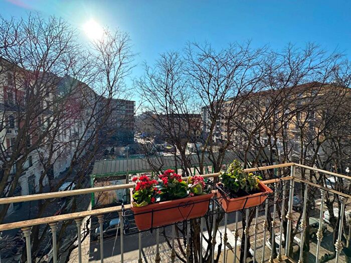 Appartamento trilocale in affitto in Piazza Antonio Gramsci, Sempione, Milano