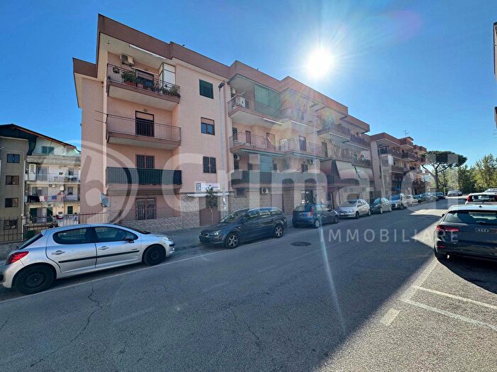 Appartamento trilocale in vendita in Via Mazzini, Quarto