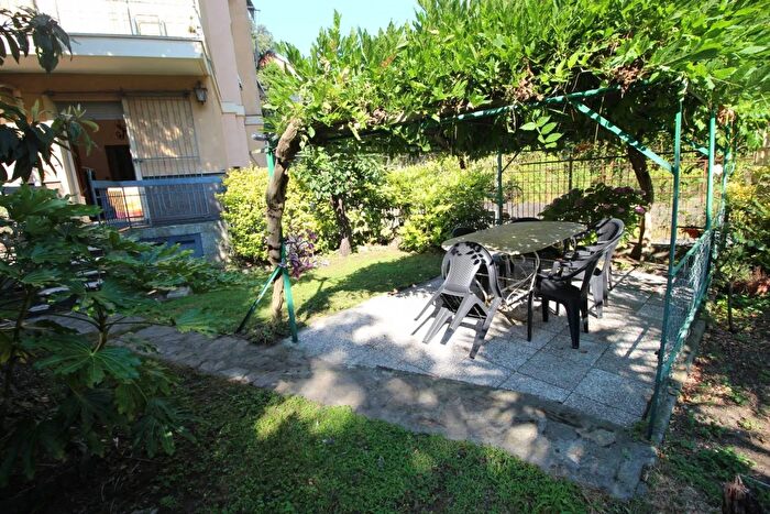 Appartamento quadrilocale in vendita in Via della Torrazza Genova, Genova