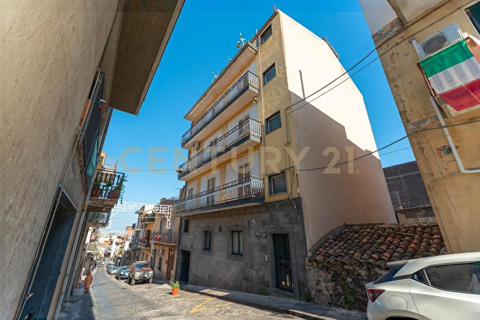 Casa con 18 locali in vendita in Via Plebiscito, Misterbianco