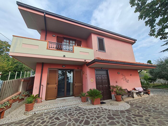 Appartamento quadrilocale in affitto in Montesilvano