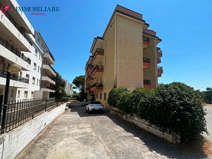 Appartamento quadrilocale in vendita in Contrada Botterio, Montauro