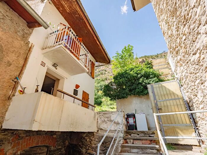 Casa bilocale in vendita in Via Ezio Pertini, Mompantero