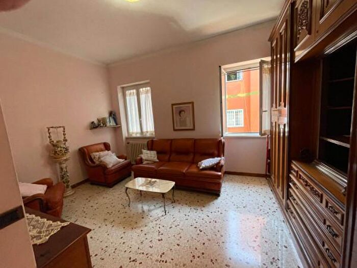 Appartamento quadrilocale in vendita in Via Francesco Posterla, Roma